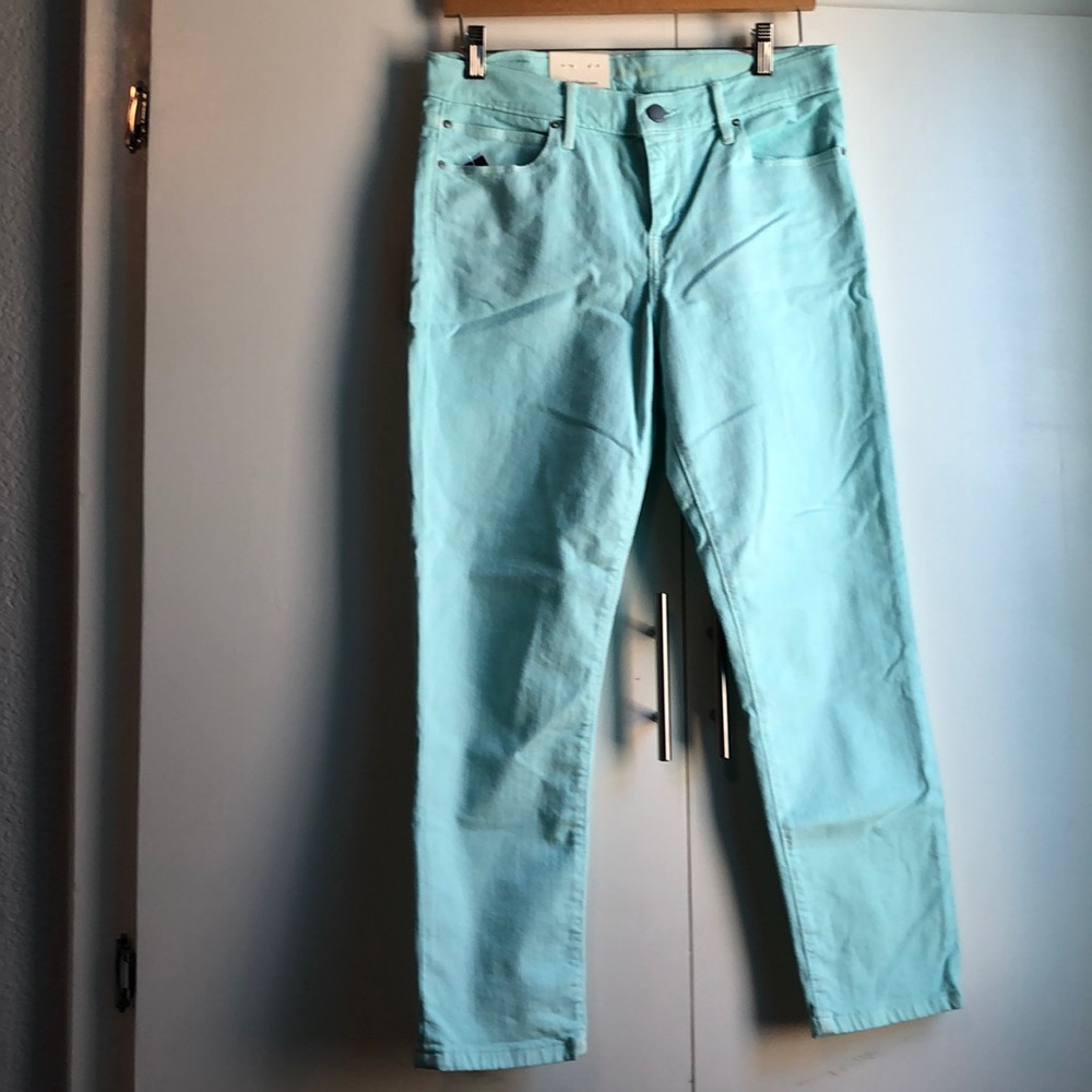Calvin Klein Jeans.
